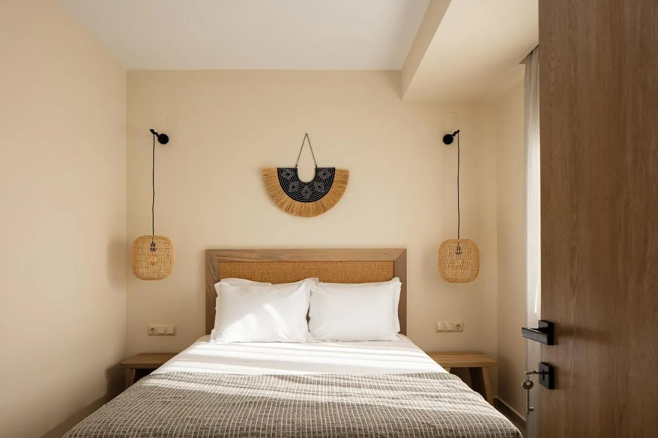 Isla Luxury Apartments - Private Hot Tub - 100M From Beach Ρέθυμνο